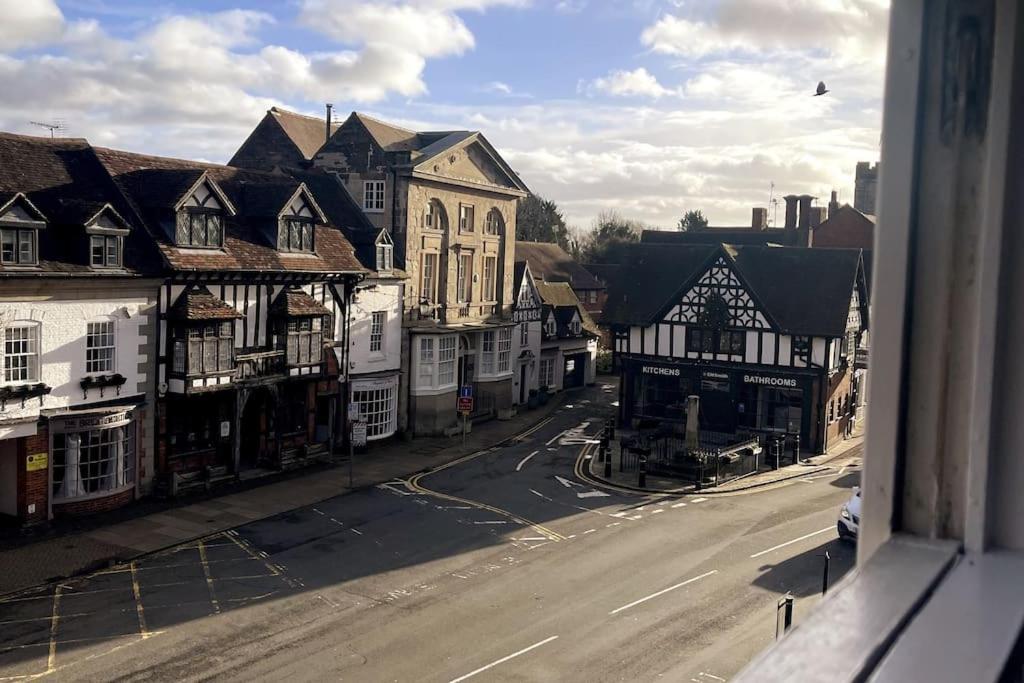 Entire Georgian Luxury Home - 3 Storey- High St Henley-In-Arden -Two Bedrooms-Sleeps 4 Екстер'єр фото